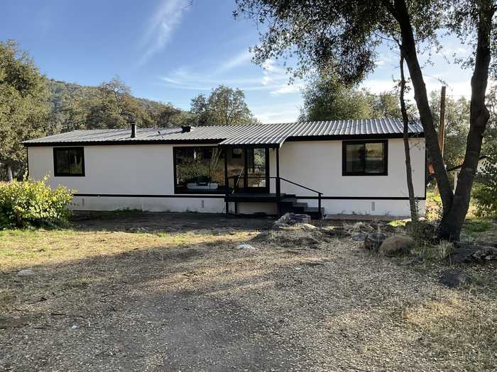 photo 2: 44703 Balch Park Road, Springville CA 93265