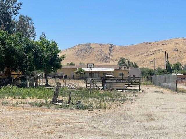 photo 2: 27611 Ave 146, Porterville CA 93257