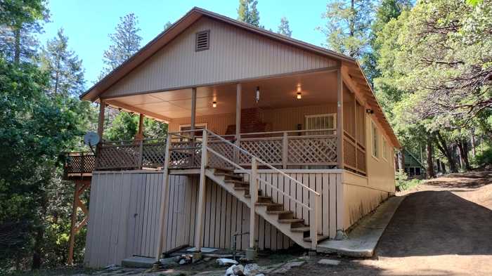 photo 1: 1531 Forest Drive Unit G, Camp Nelson CA 93265