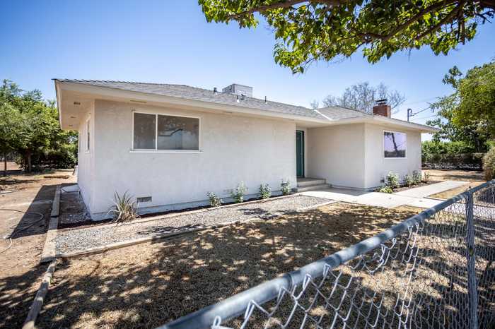 photo 2: 11608 Road 252, Porterville CA 93257