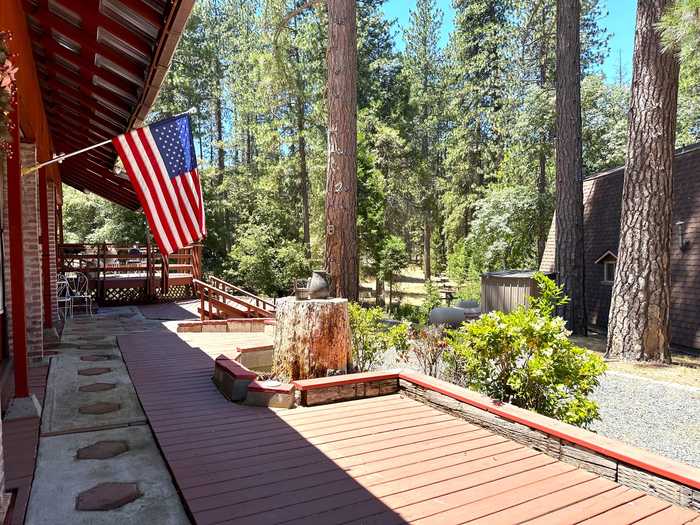 photo 2: 45181 Rainbow Drive Drive, California Hot Springs CA 93207