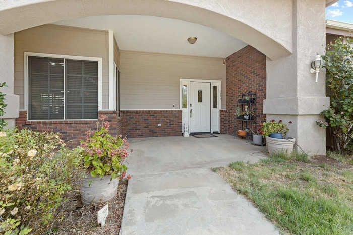 photo 2: 31620 Avenue 176 Unit C, Springville CA 93265