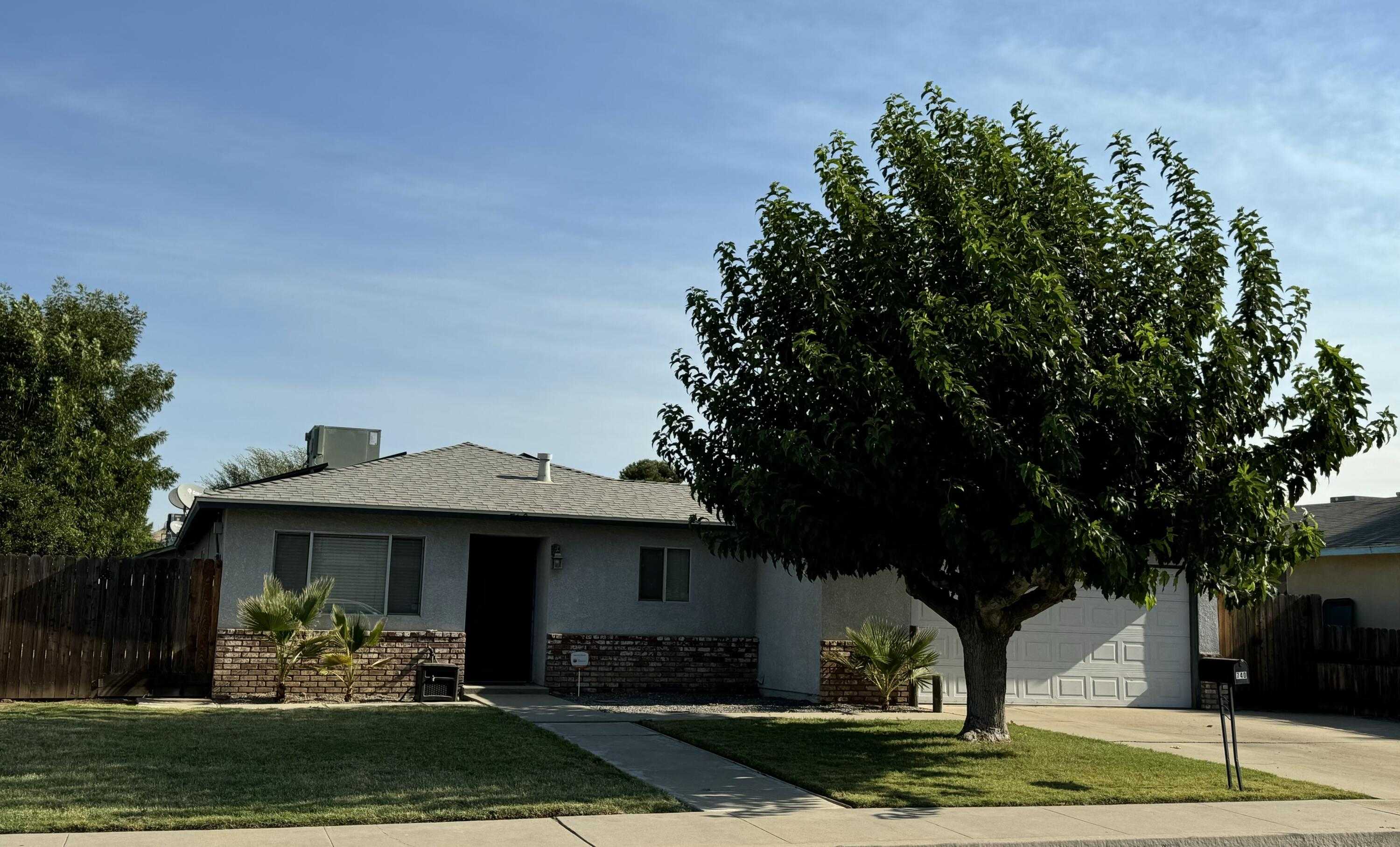 photo 1: 740 Sandra Lane, Porterville CA 93257