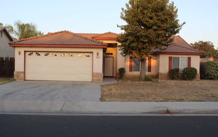 photo 1: 1400 N Salisbury Street, Porterville CA 93257