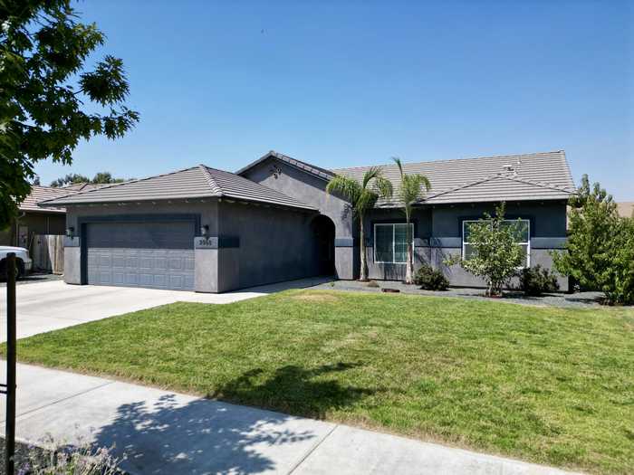 photo 2: 2068 W Union Avenue, Porterville CA 93257