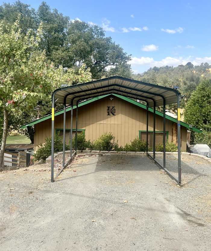 photo 1: 45288 Manter Meadow Drive, California Hot Springs CA 93207