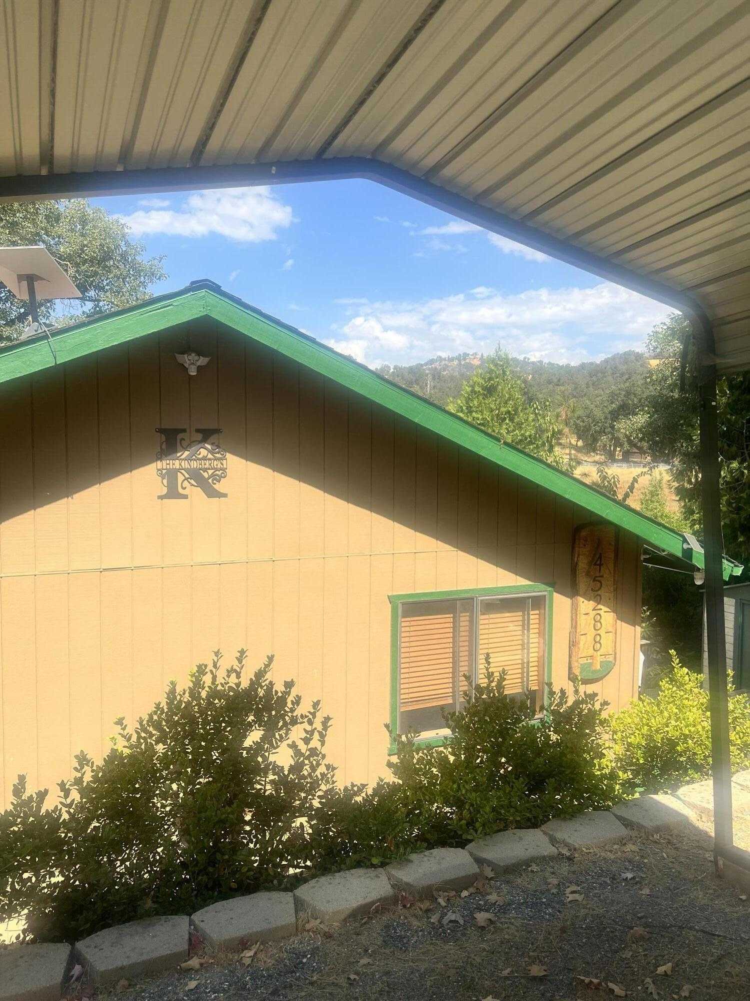 photo 3: 45288 Manter Meadow Drive, California Hot Springs CA 93207