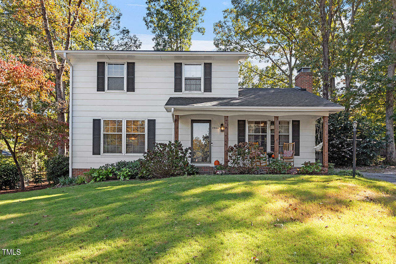 photo 1: 5904 Tafton Court, Raleigh NC 27609