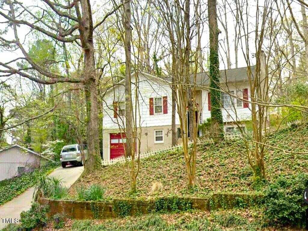 photo 2: 4349 Pickwick Drive, Raleigh NC 27613