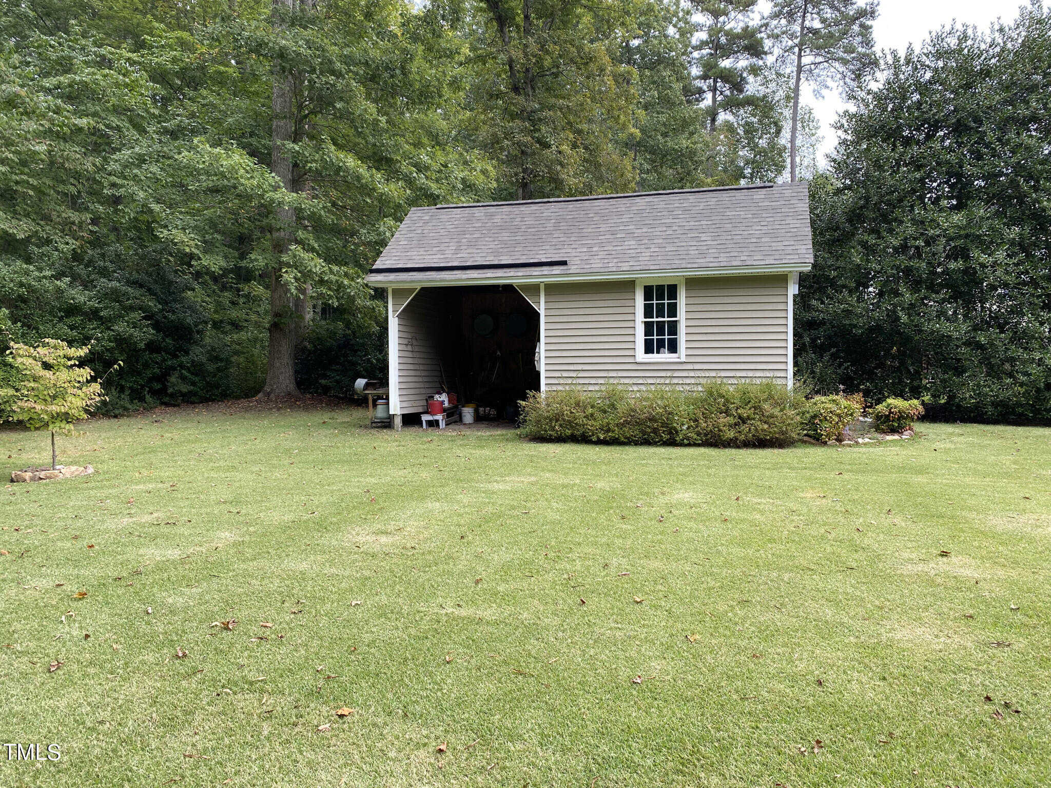 photo 3: 936 Elbridge Drive, Raleigh NC 27603