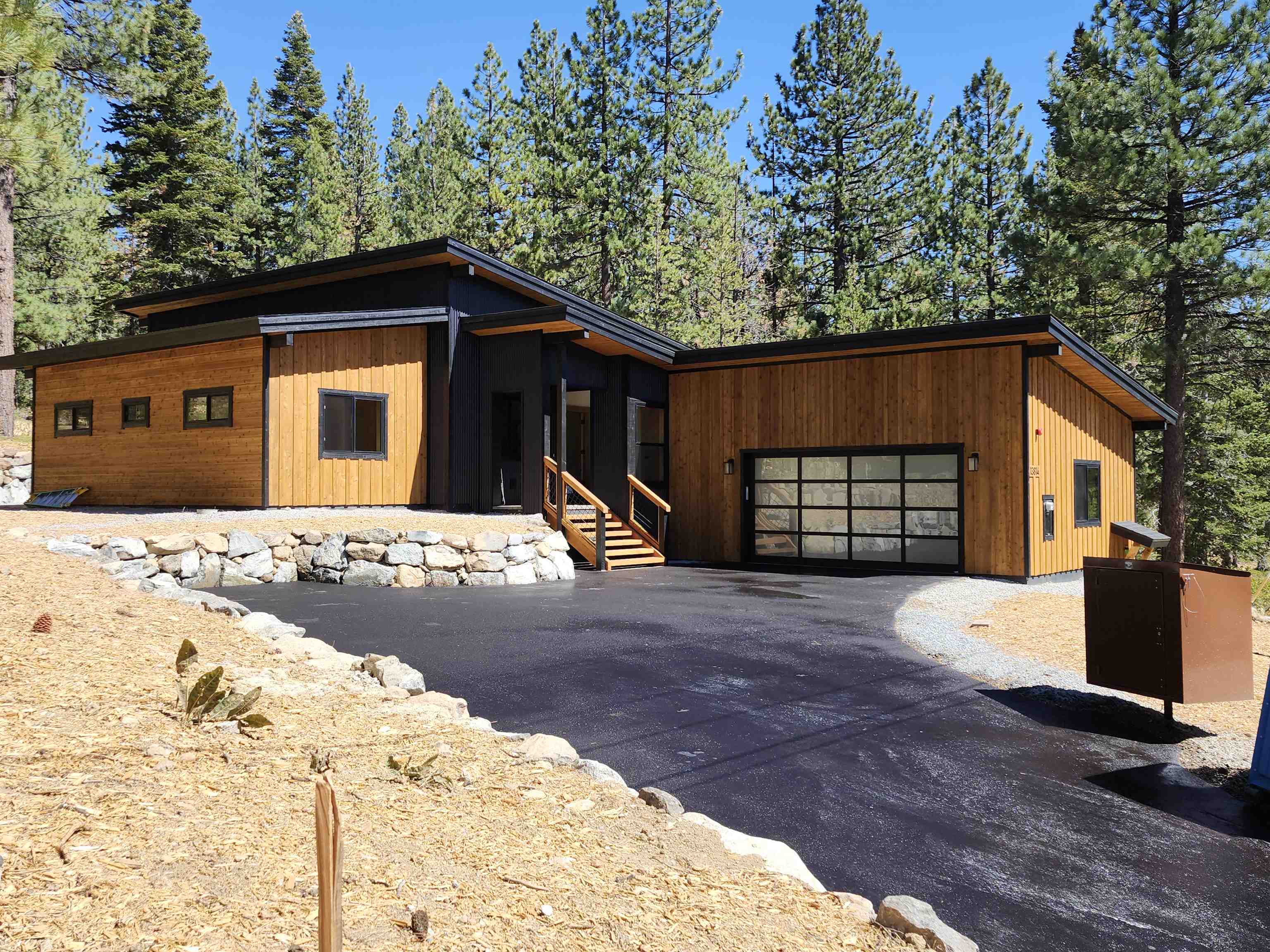 photo 1: 13814 Alder Creek Road, Truckee CA 96161