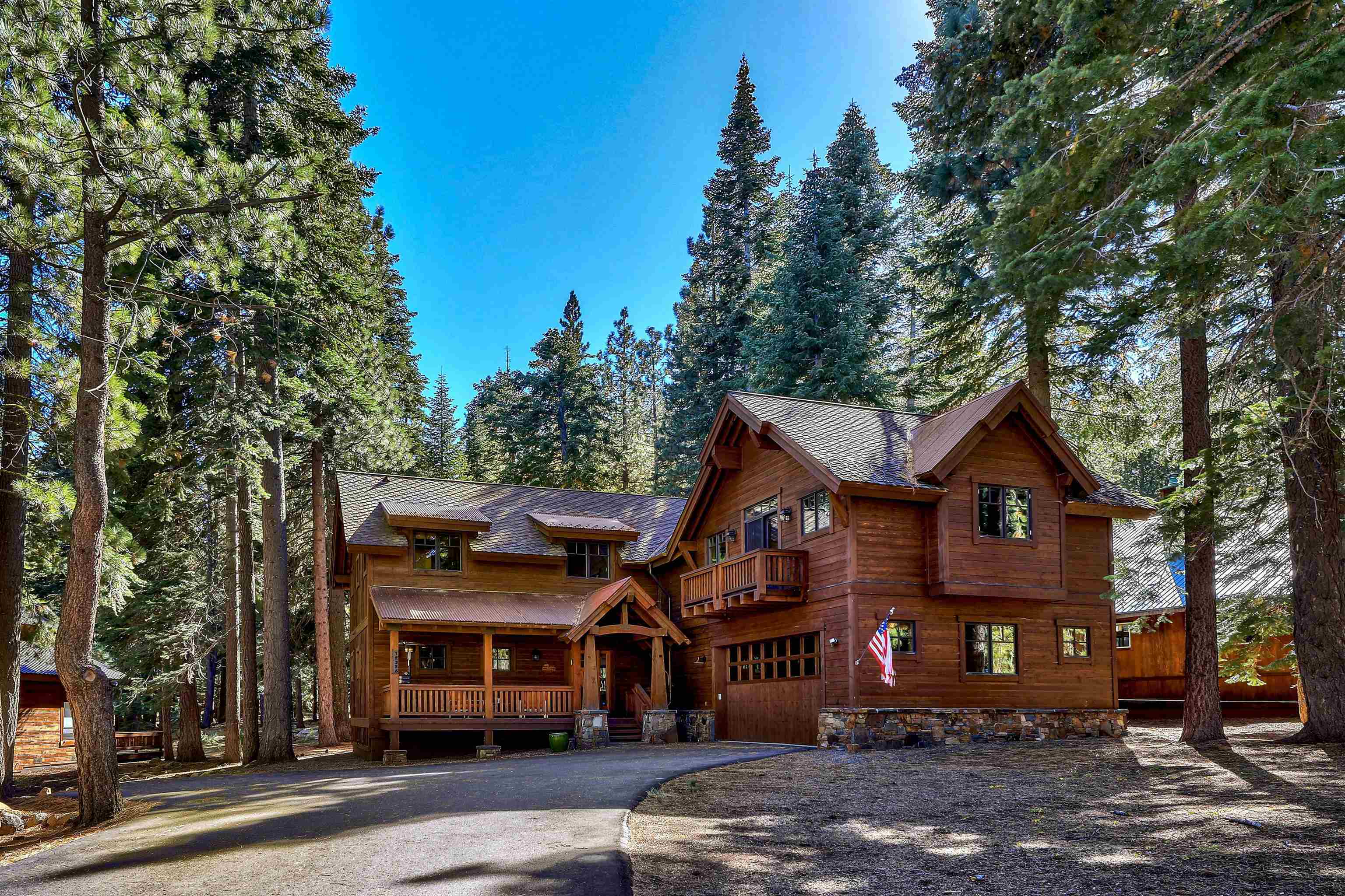 photo 1: 12326 Greenleaf Way, Truckee CA 96161