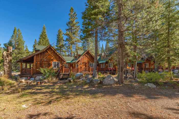 photo 2: 8600 Cold Stream Road, Truckee CA 96161