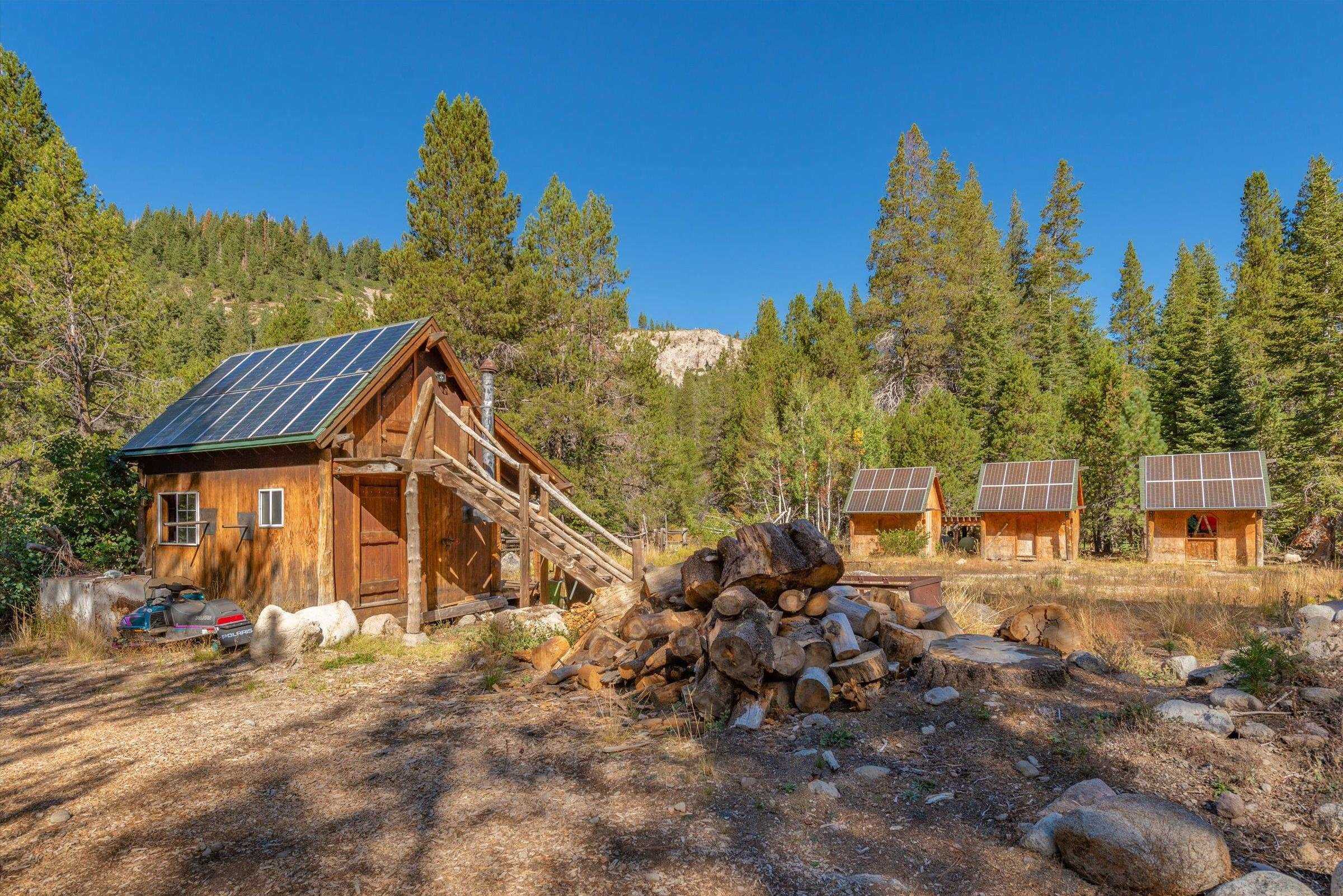 photo 3: 8600 Cold Stream Road, Truckee CA 96161