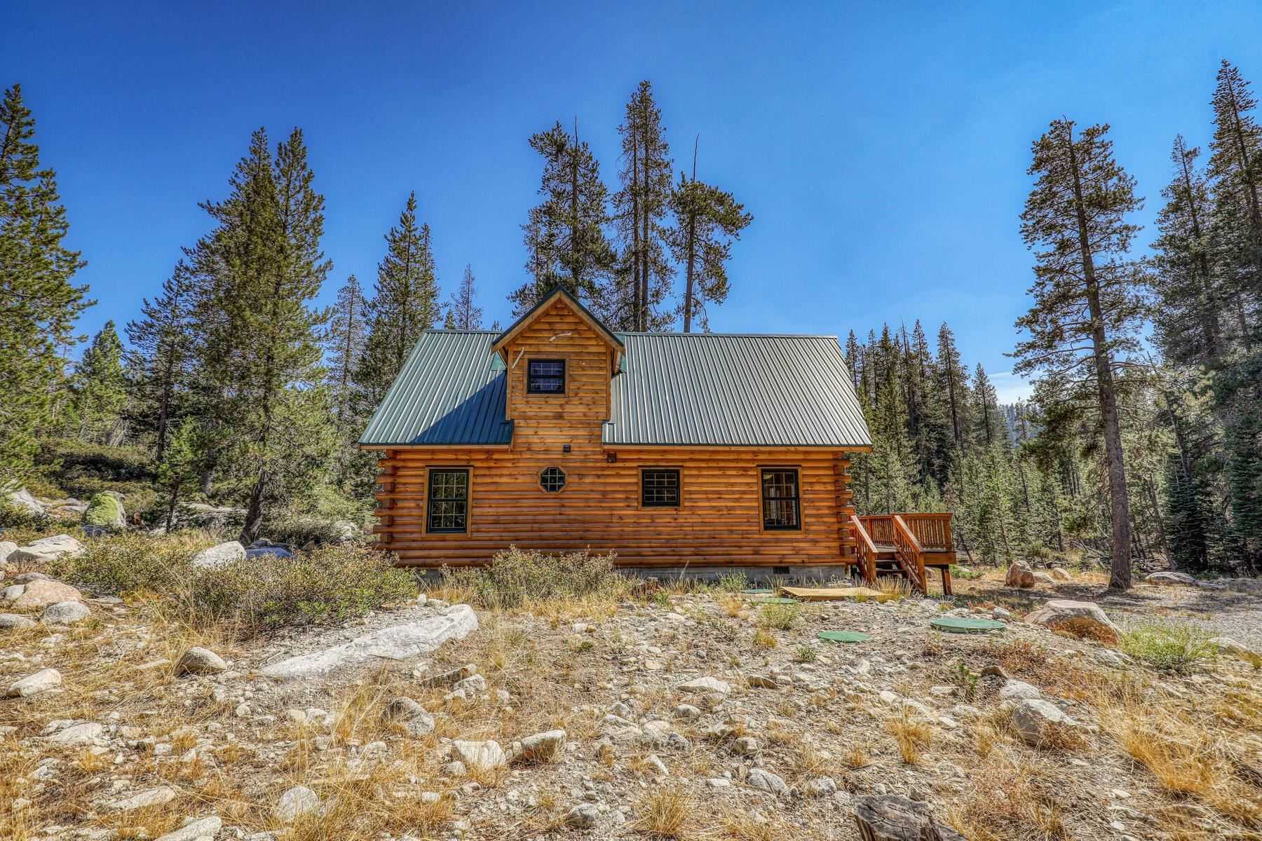 photo 2: 52775 Towle Mountain Drive, Soda Springs CA 95728