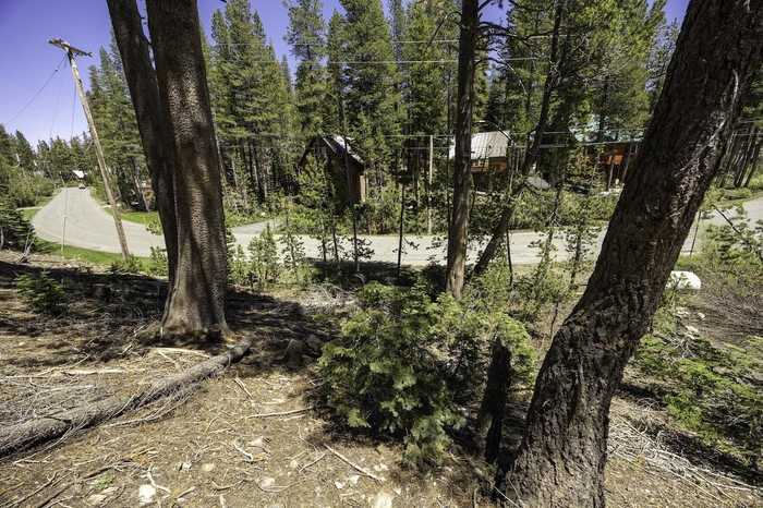 photo 2: 7217 Palisade Road, Soda Springs CA 95728