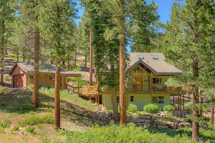 photo 1: 19901 La Mirada Road, Truckee CA 96161