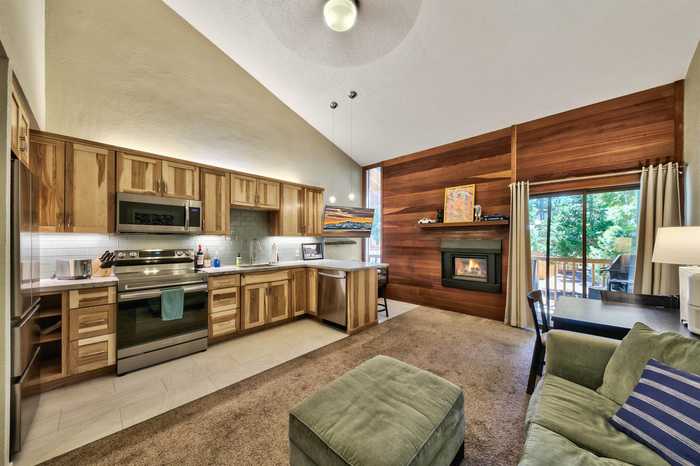 photo 2: 1300 Regency Way, Tahoe Vista CA 96148