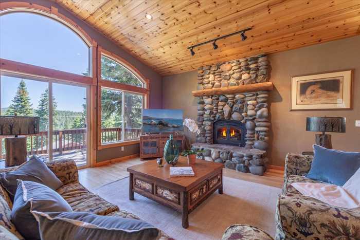 photo 2: 13343 Davos Drive, Truckee CA 96161