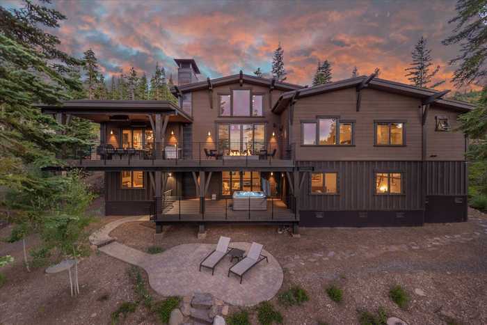 photo 2: 15339 Skislope Way, Truckee CA 96161