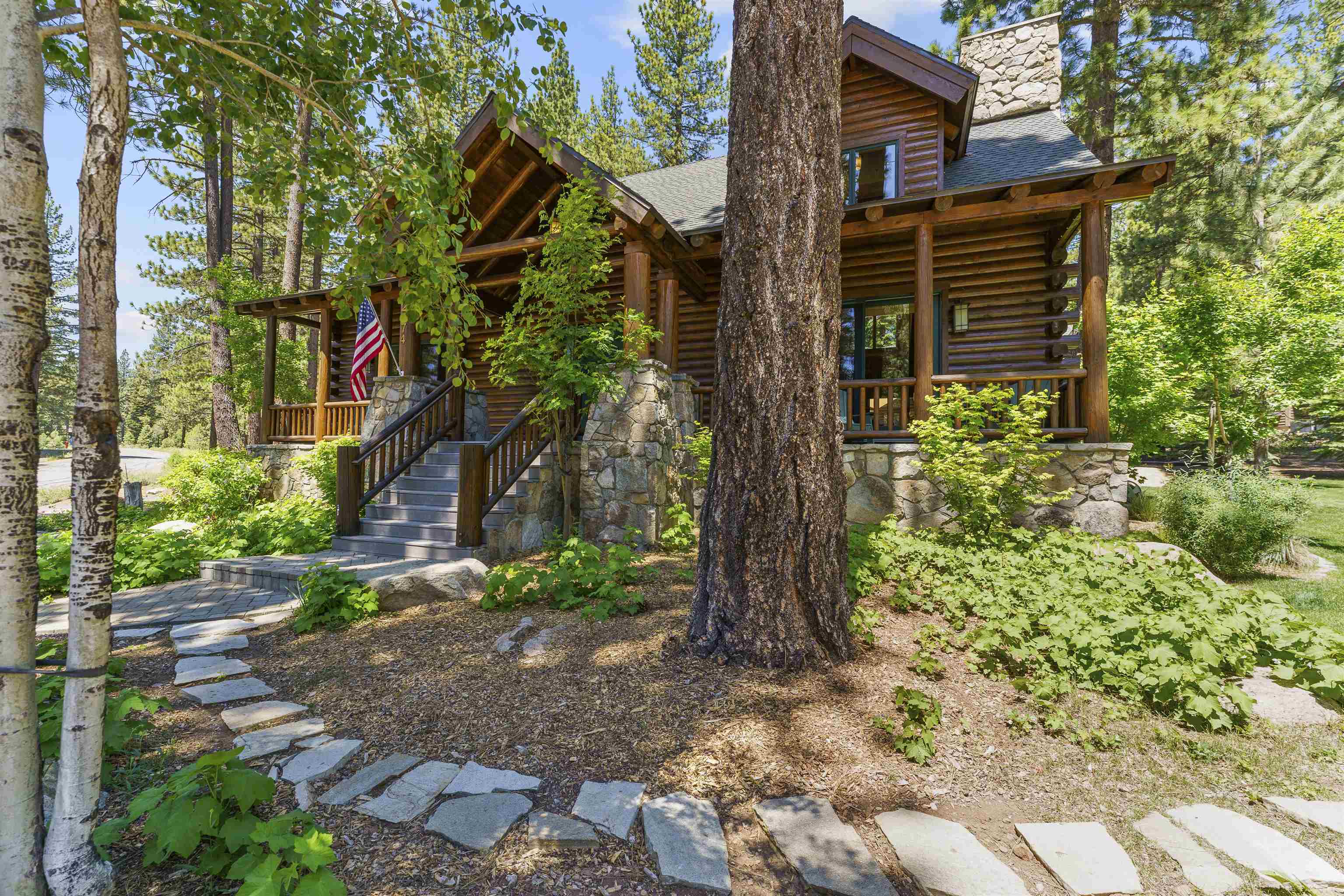 photo 2: 12474 Granite Drive, Truckee CA 96161