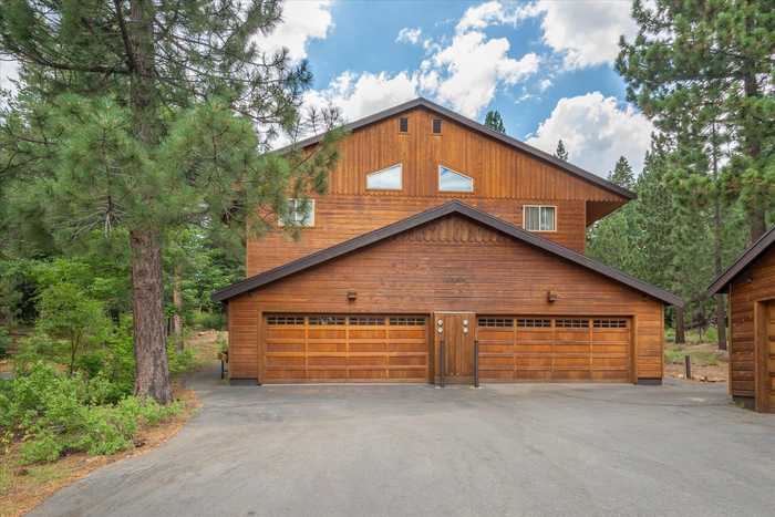 photo 1: 12864 Zurich Place, Truckee CA 96161