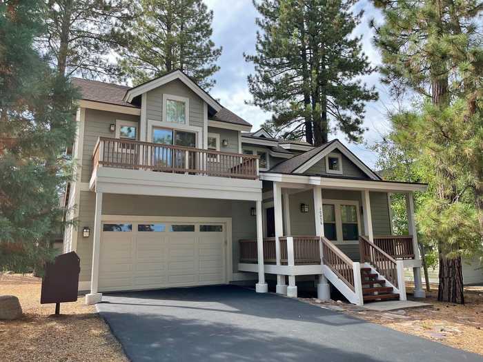 photo 1: 10056 Winter Creek Loop, Truckee CA 96161