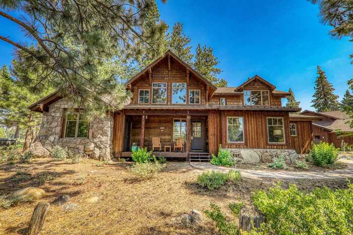 photo 1: 12483 Lookout Loop, Truckee CA 96161