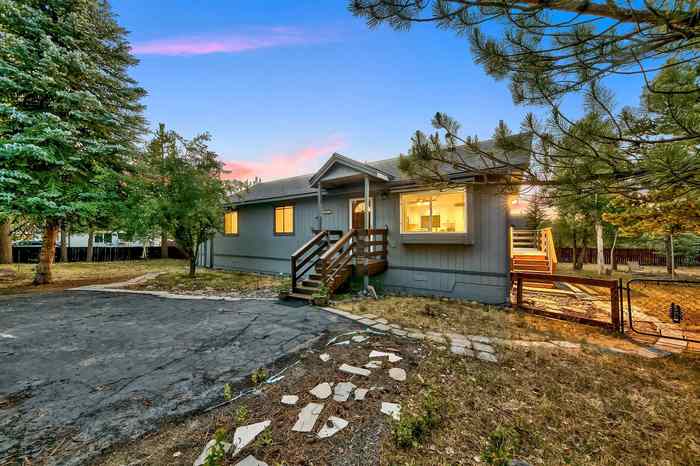 photo 2: 10510 Courtenay Lane, Truckee CA 96161