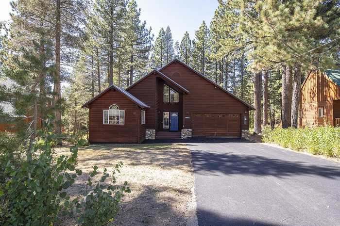 photo 1: 11940 Muhlebach Way, Truckee CA 96161