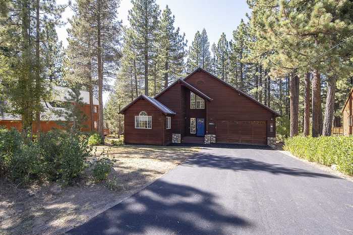 photo 2: 11940 Muhlebach Way, Truckee CA 96161