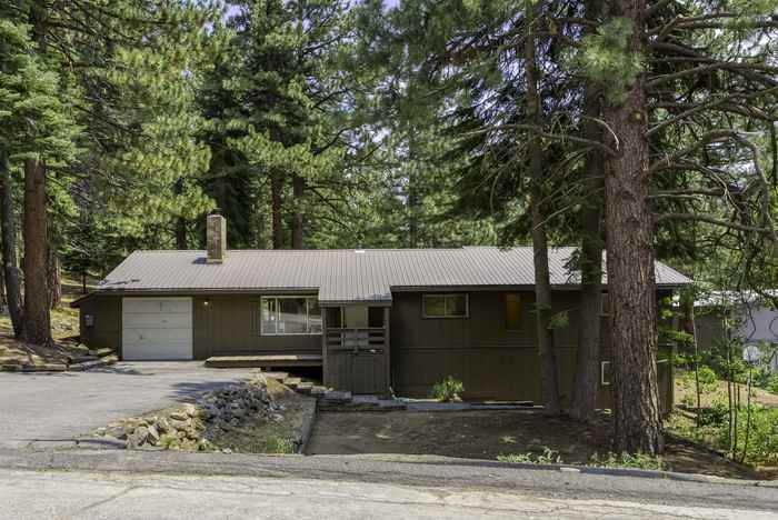 photo 1: 11425 Alder Drive, Truckee CA 96161