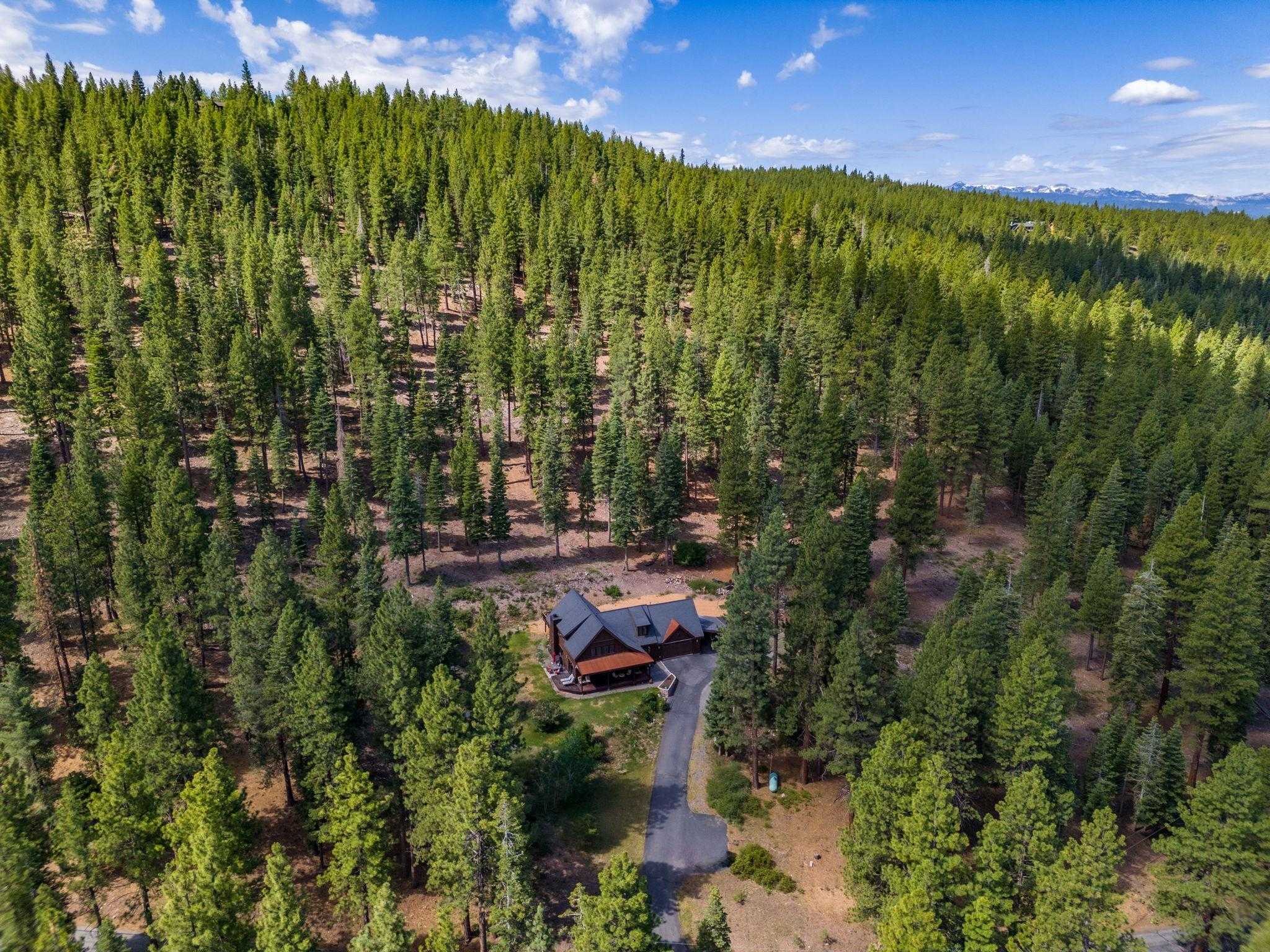 photo 3: 11098 Somerset Drive, Truckee CA 96161