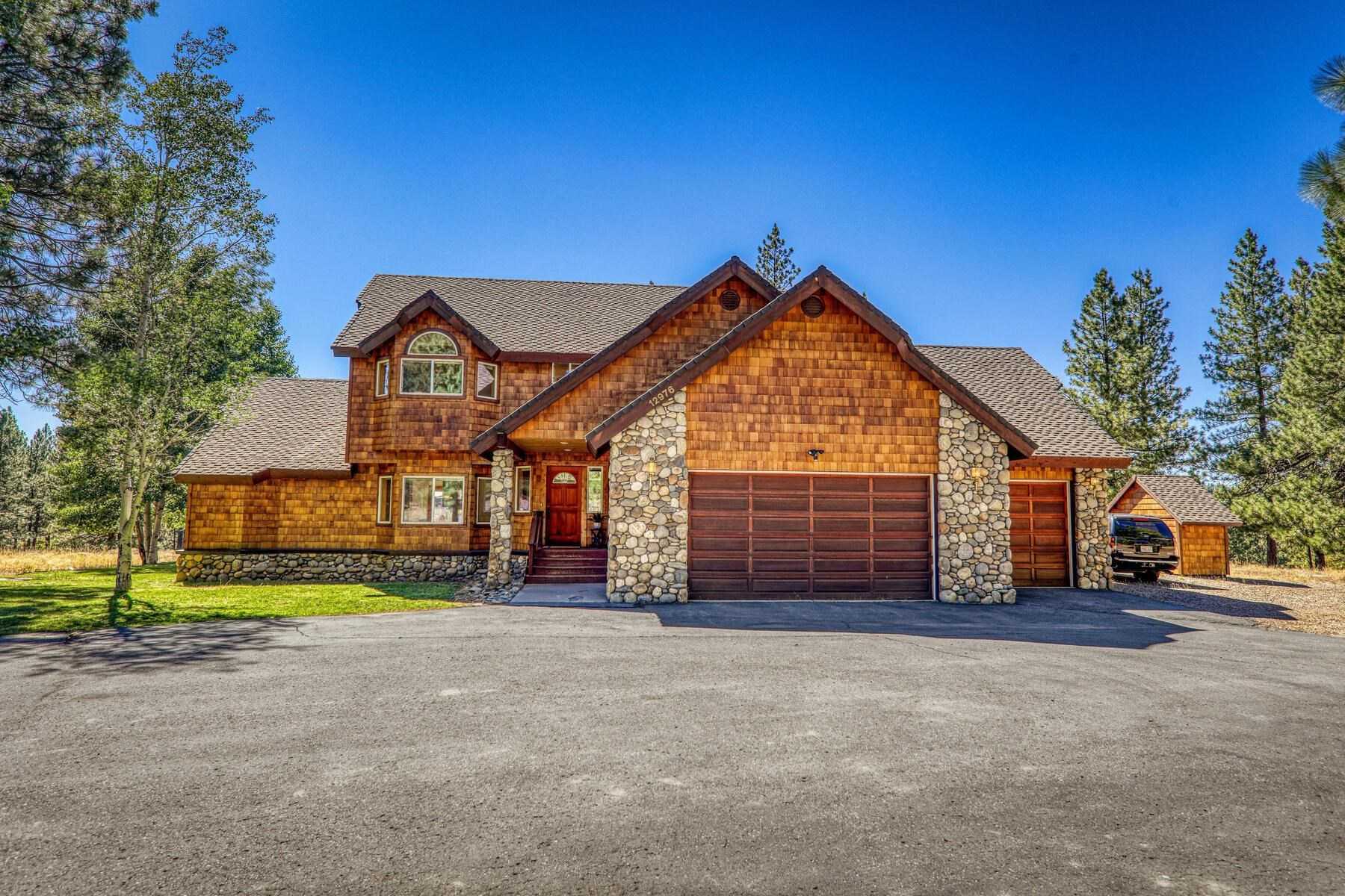 photo 1: 12976 Sierra Vista Court, Truckee CA 96161