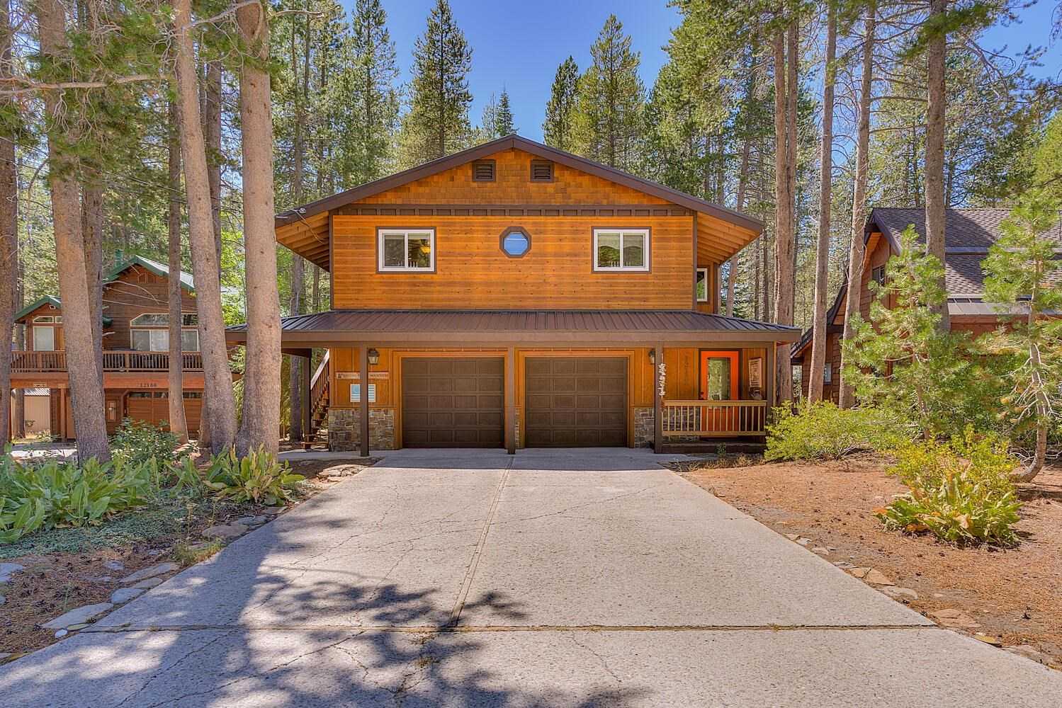 photo 1: 12182 Oslo Drive, Truckee CA 96161