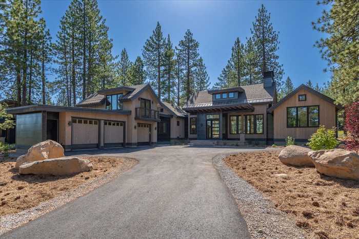 photo 2: 11582 Henness Road, Truckee CA 96161