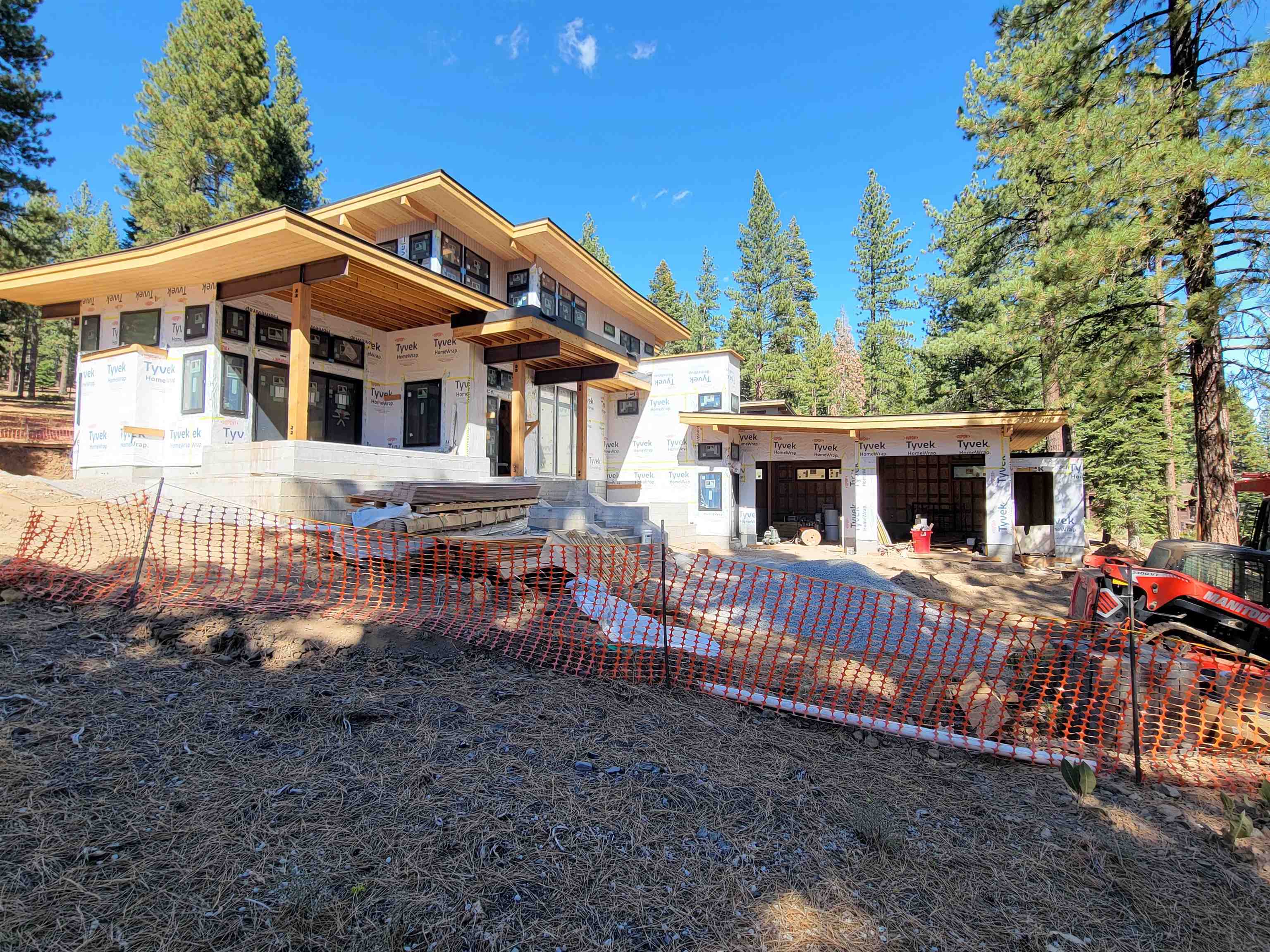 photo 1: 11630 Bottcher Loop, Truckee CA 96161