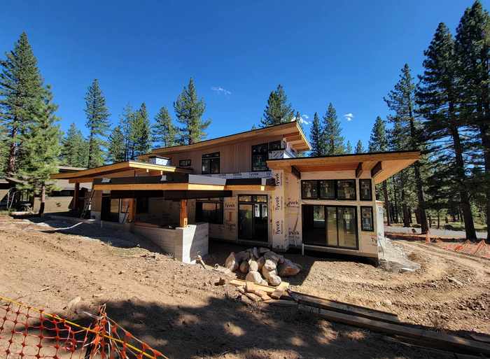 photo 2: 11630 Bottcher Loop, Truckee CA 96161