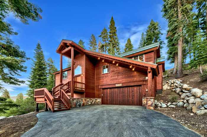 photo 1: 11410 Skislope Way, Truckee CA 96161