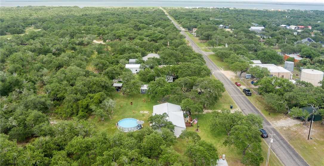 photo 2: 1331 8th Street, Rockport TX 78382