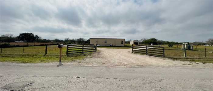 photo 2: 202 Cty road 3061, Orange Grove TX 78372