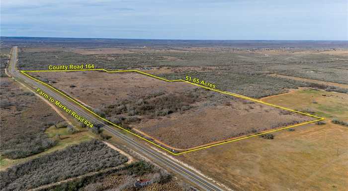 photo 16: 124 County Road 164, George West TX 78022