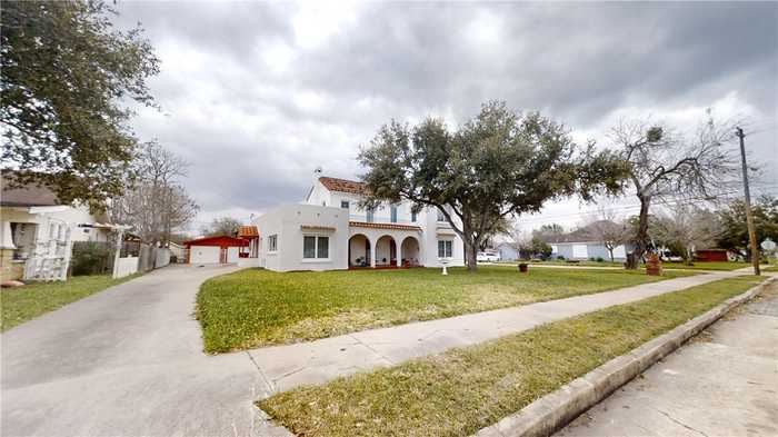 photo 38: 402 W Henrietta Avenue, Kingsville TX 78363