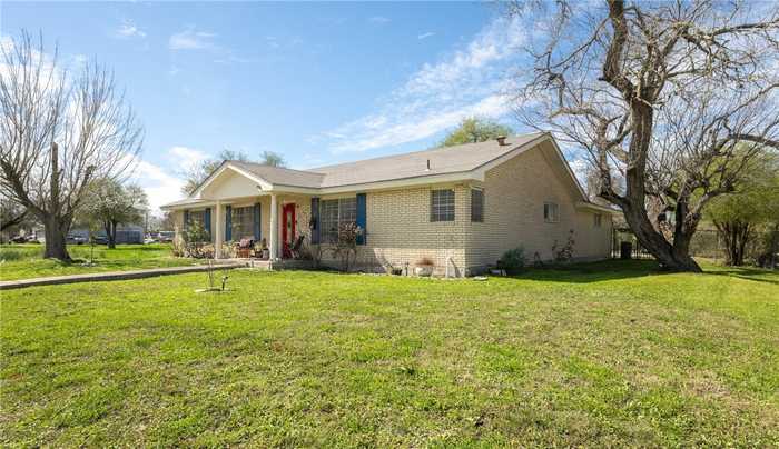 photo 2: 721 N King Street, Alice TX 78332