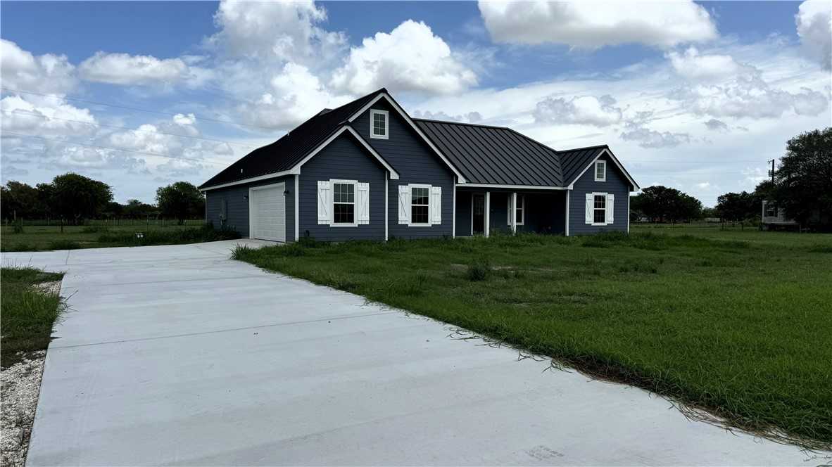 photo 1: 8054 County Road 2037, Odem TX 78370