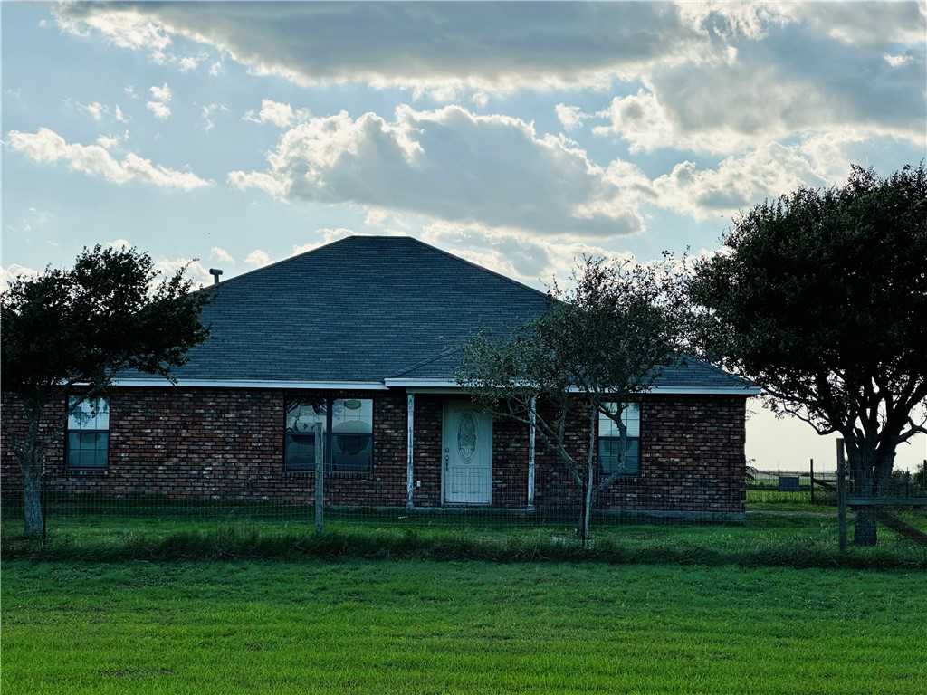 photo 1: 689 County Road 336, Alice TX 78332