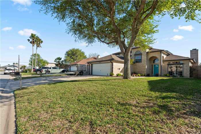 photo 2: 13845 Jolly Roger Street, Corpus Christi TX 78418