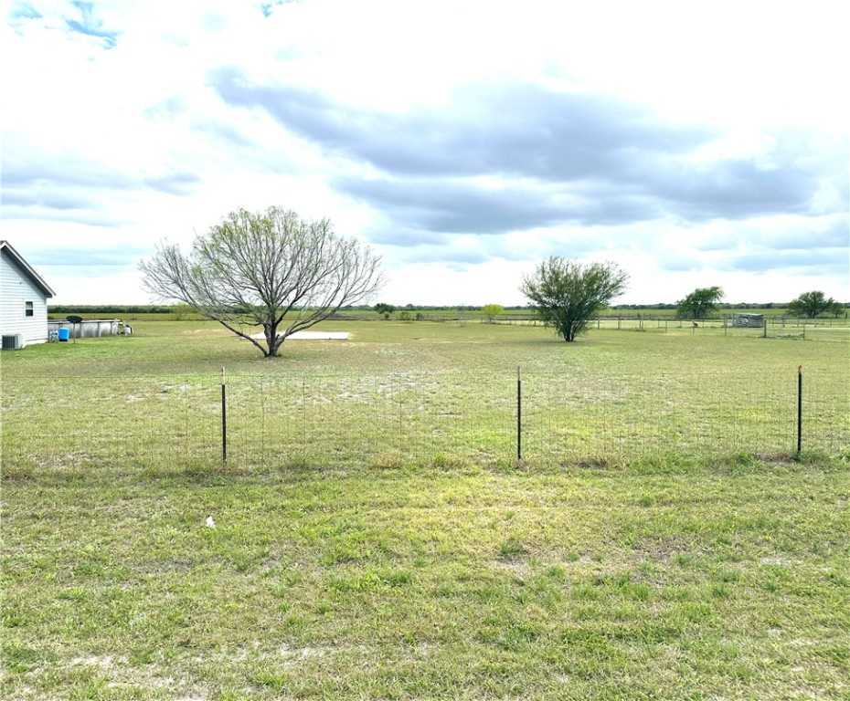 photo 1: Cr 3101, Orange Grove TX 78372