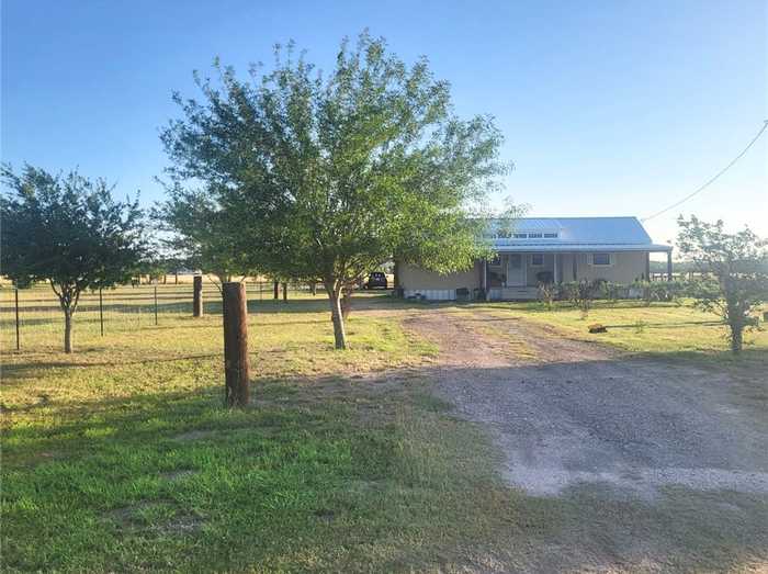 photo 2: 1836 County Road 104, Falfurrias TX 78355