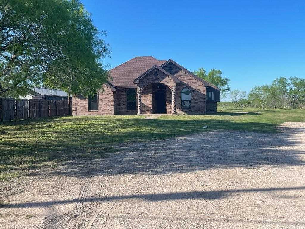 photo 3: 28 Colwell, Hebbronville TX 78361